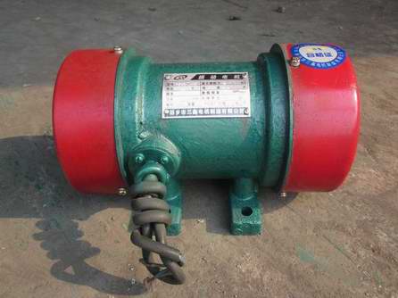 振動(dòng)篩產(chǎn)量、物料運(yùn)行速度計(jì)算方法 